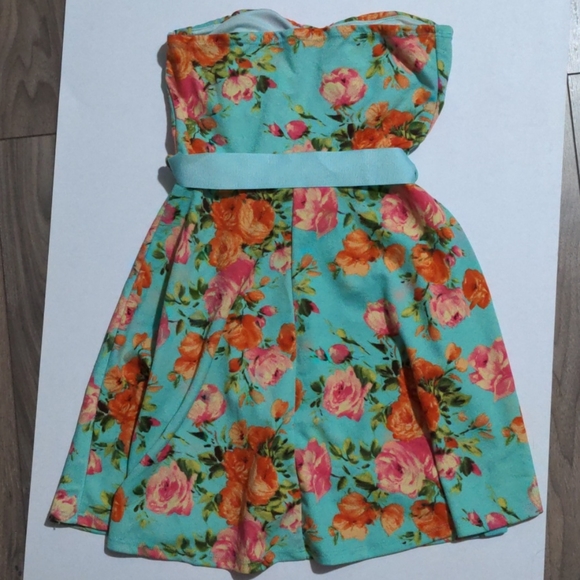XS Cute Turquoise Mini Strapless Floral Dress - Picture 10 of 10